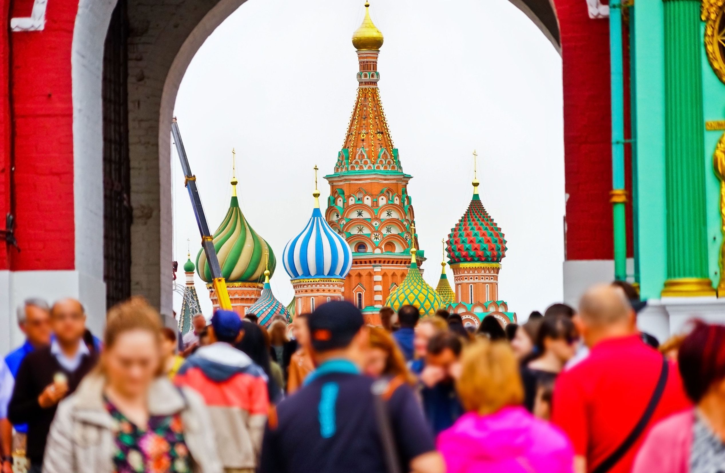 St. Basil&rsquo;s Cathedral with plenty of tourists